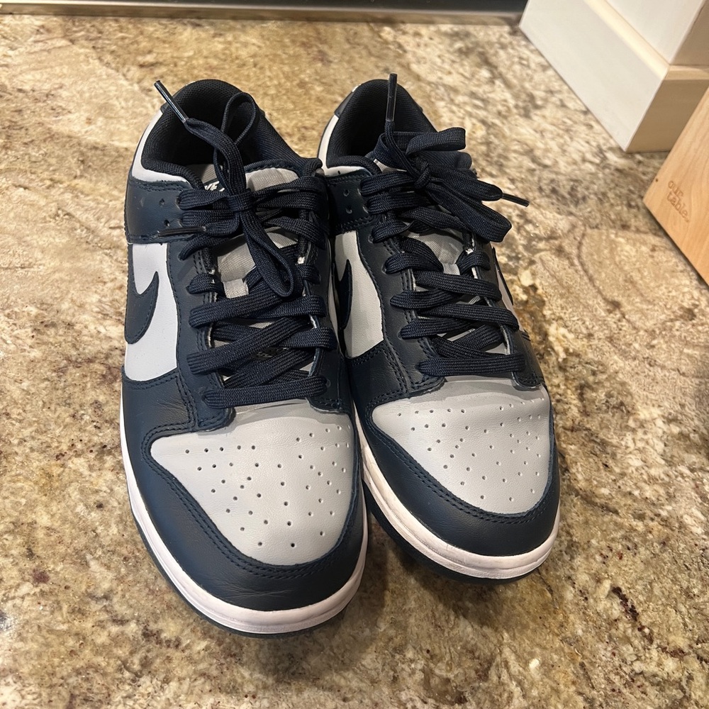 Nike Men's Navy and Gray Sneakers